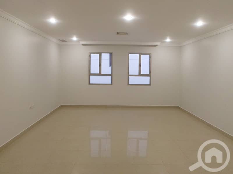 Spacious & oversized 4 bedroom floor in mangaf with balcony