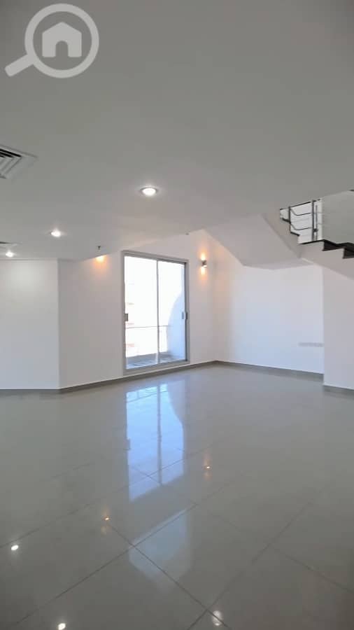 دوبلكس فاخر للإيجار في السالمية دوبلكس فاخر للإيجار في السالمية