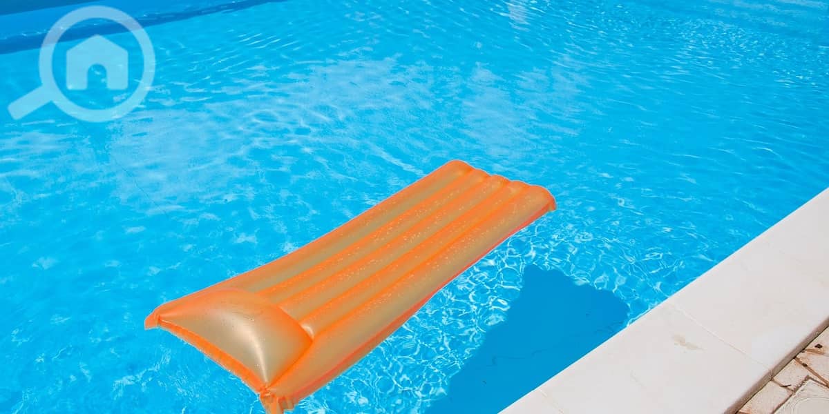 Pets friendly 2 bedroom in egaila with terrace, garden, pool.