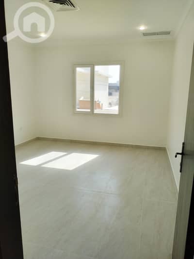 2 Bedroom Flat for Rent in Al Andalous, Kuwait City - شقة أرضية للايجار في الأندلس