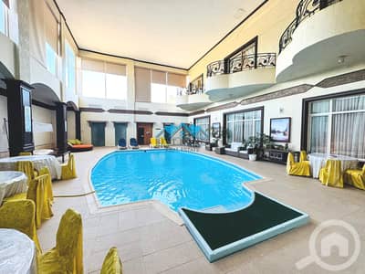 فیلا 4 غرف نوم للايجار في أبو الحصانية، مدينة الكويت - 4 Master Bedrooms Villa with Hige Private Garden in Abu Al Hassania