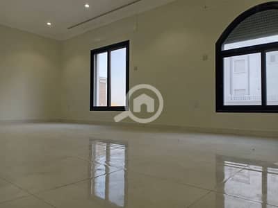 فیلا 9 غرف نوم للايجار في ضاحية المبارك عبدالله، مدينة الكويت - للإيجار فيلا في غرب عبدالله المبارك ارضي وشقتين ١٦٠٠ دك