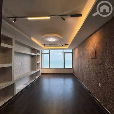 فلیٹ 3 غرف نوم للايجار في السالمية، مدينة الكويت - Sea View Apartment for Rent in Salmiya