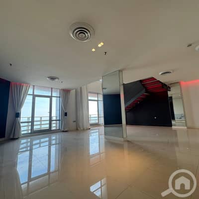 4 Bedroom Flat for Rent in Al Salmiya, Kuwait City - Penthouse with direct sea view for rent in Salmiya