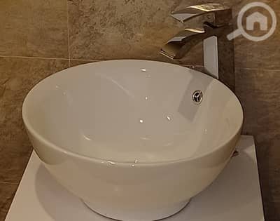 شقة 3 غرف نوم للايجار في فنيطيس، مدينة الكويت - Neat and clean 3 bedrooms in funaitees with maids room.