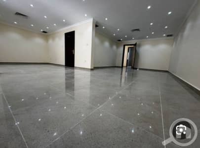 12 Bedroom Villa for Sale in Al Farwaniya, Kuwait City - للبيع بيت في اشبيليه قطعه 1 المساحه 400م للاستفسار وتساب 96725110