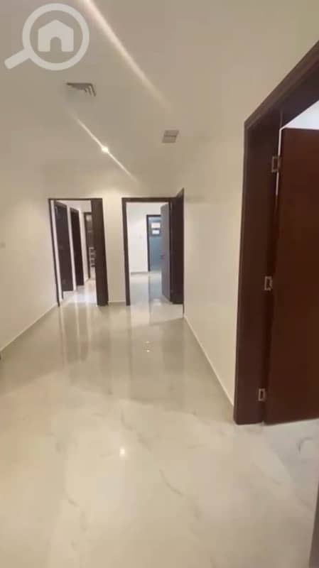 شقة مميزه مساحة دور