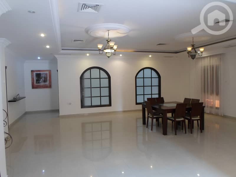 Beautiful villa in egaila. close to the gate mall