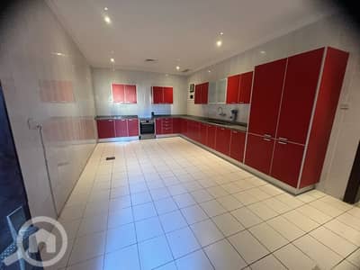 6 Bedroom Apartment for Rent in Al Siddeeq, Kuwait City - للايجار بيت بالصديق موقع مميز