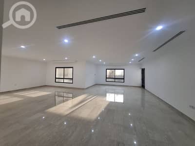 فلیٹ 4 غرف نوم للايجار في السرة، مدينة الكويت - للايجار دور ارضي بالسره ( عائلات وافدين فقط ) مساحات كبيره جدآ