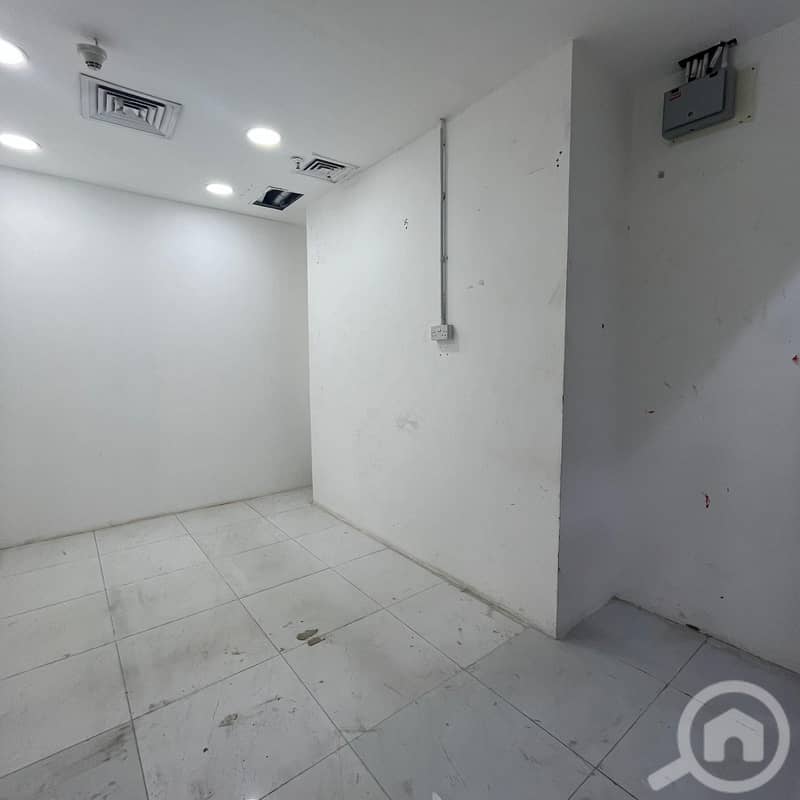 Commercial space with a grace period for rent in Fahaheel.