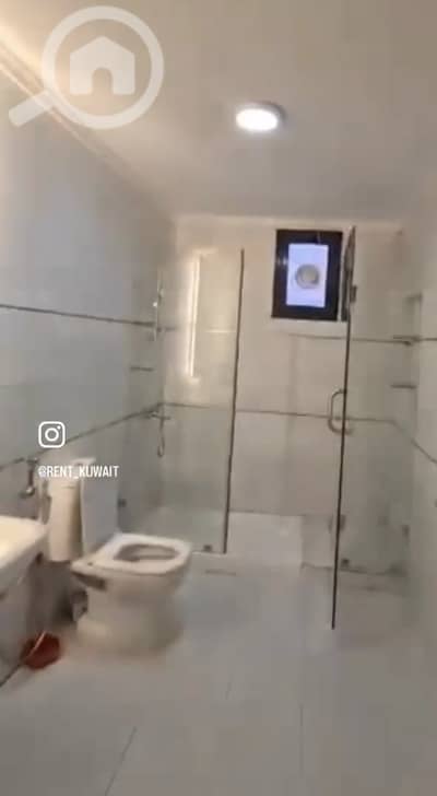 فیلا 4 غرف نوم للايجار في فنيطيس، مدينة الكويت - للإيجار دور في فنيطيس