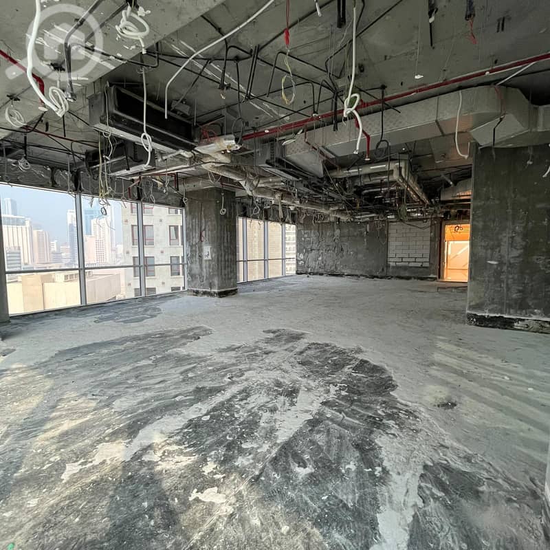 Full commercial floor for rent in Qibla.