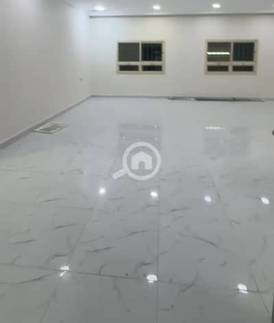 4 Bedroom Apartment for Rent in Salwa, Kuwait City - للايجار دور ارضي في سلوى موقع مميز جدا للاستفسار وتساب 96725110