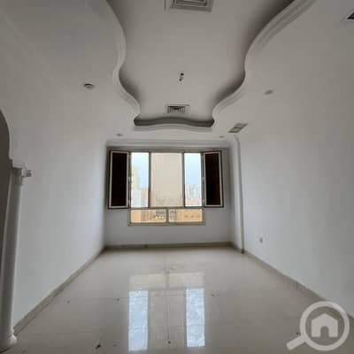 فلیٹ 3 غرف نوم للايجار في السالمية، مدينة الكويت - Apartment for rent in Salmiya.