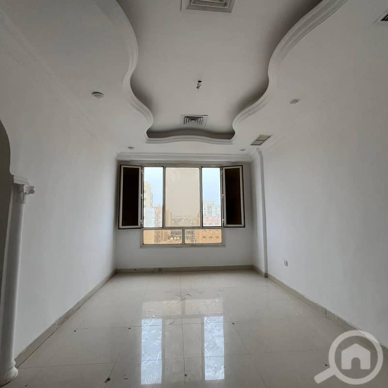 Apartment for rent in Salmiya.