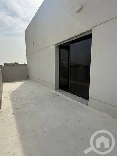 2 Bedroom Apartment for Rent in Salwa, Kuwait City - للإيجار في سلوي شقه مع روف تشطيب سوبر ديلوكس