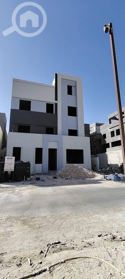 مجمع تجاري  للبيع في الجهرة، مدينة الكويت - قسيمة سد ثلاث ادوار وربع 385الف بيع فرررصة للجادين فقط