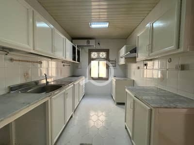 فلیٹ 4 غرف نوم للايجار في حطين، مدينة الكويت - floor for rent in hateen