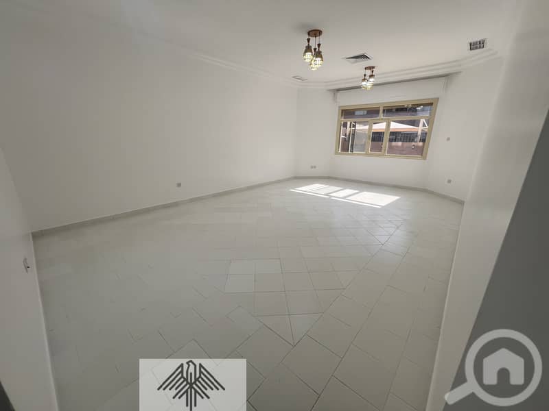 Fintas, sapcious 3 bedroom apartment witn common pool