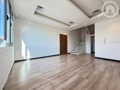 فلیٹ 3 غرف نوم للايجار في صباح السالم، مدينة الكويت - Sabah Al Salem – unfurnished, three bedroom duplex apartment