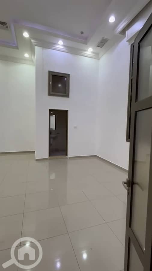 للإيجار شقه ديلوكس العقيله الدور الارضي