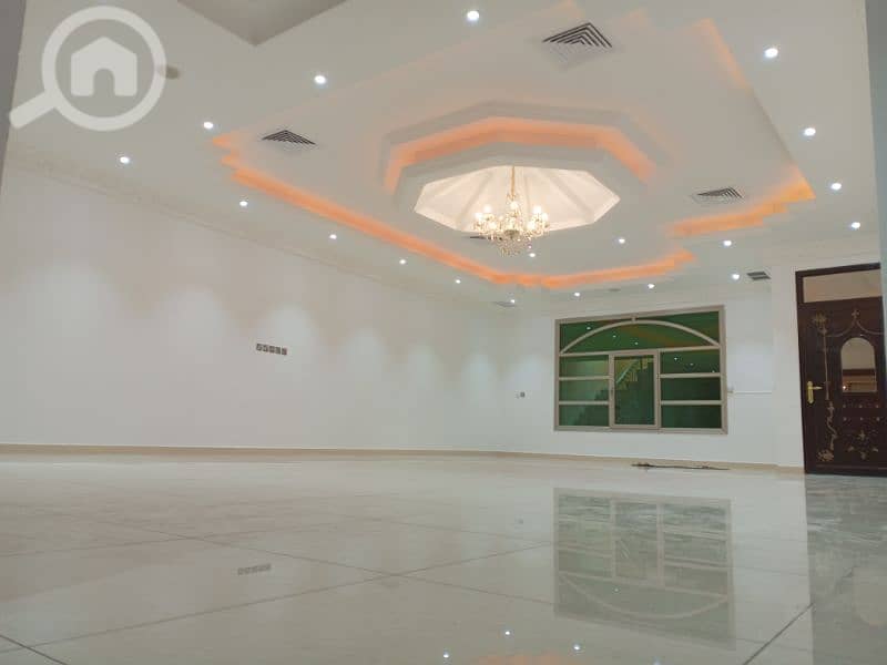 للإيجار تربلكس في كيفان ارضي مع سرداب واول وديوانية