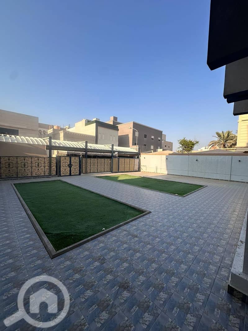 للإيجار فيلا في السرة مع حديقة وحوش وكراج للإيجار فيلا في السرة مع حديقة وحوش وكراج