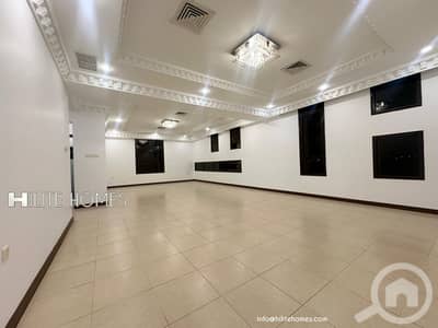 4 Bedroom Apartment for Rent in Al Siddeeq, Kuwait City - Four bedroom floor for rent in Al-Siddeeq