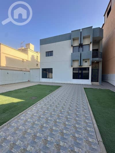 فیلا 5 غرف نوم للايجار في السرة، مدينة الكويت - للإيجار فيلا في السرة