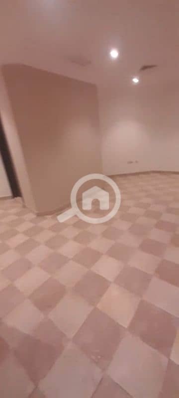 3 Bedroom Apartment for Rent in Al Jabriya, Kuwait City - للايجار شقه دور ارضي مرتفع لها مدخلين للاستفسار وتساب 96725110
