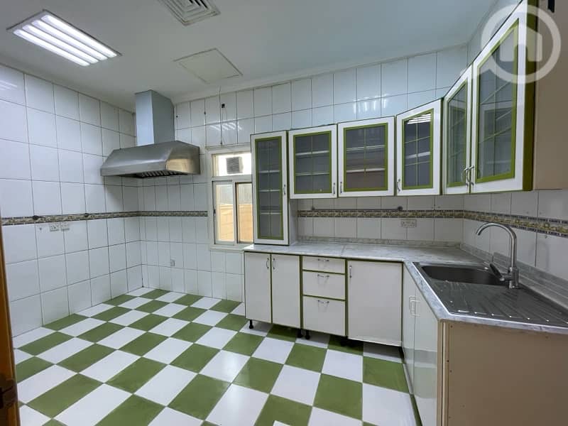 للإيجار دور غرب مشرف للإيجار دور غرب مشرف