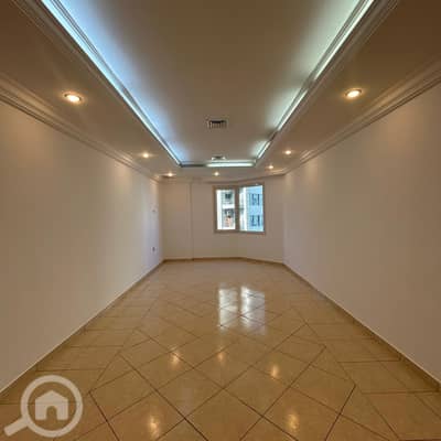 3 Bedroom Flat for Rent in Al Salmiya, Kuwait City - Sea View Apartment for Rent in Salmiya