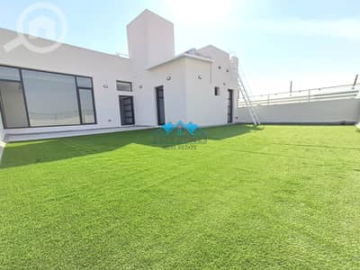 فلیٹ 3 غرف نوم للايجار في الزهراء، مدينة الكويت - Roof Top 3 Bedrooms Floor in Zahra