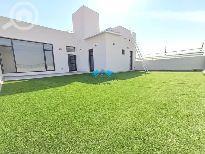 Roof Top 3 Bedrooms Floor in Zahra Roof Top 3 Bedrooms Floor in Zahra