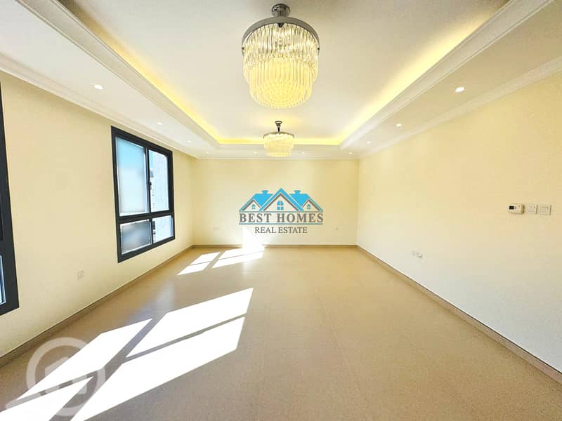 4 Bedrooms Spacious Apartment in Abu Fatira