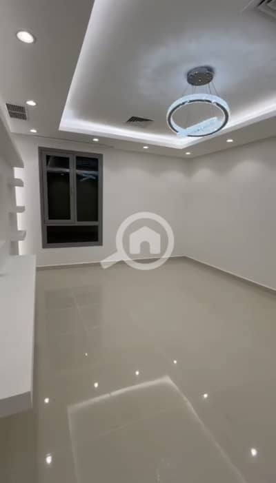 3 Bedroom Flat for Rent in Al Shuhada, Kuwait City - للإيجار شقة مرتبة في الشهداء للمعاريس او طفل