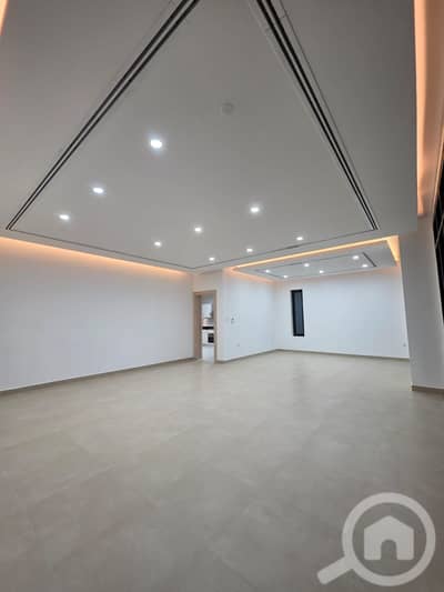 3 Bedroom Apartment for Rent in Al Salmiya, Kuwait City - للإيجار شقة واسعة في السالمية، ٣ غرف نوم ماستر