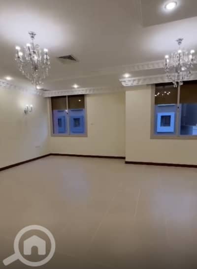 4 Bedroom Villa for Rent in Al Siddeeq, Kuwait City - للإيجار دور في الصديق