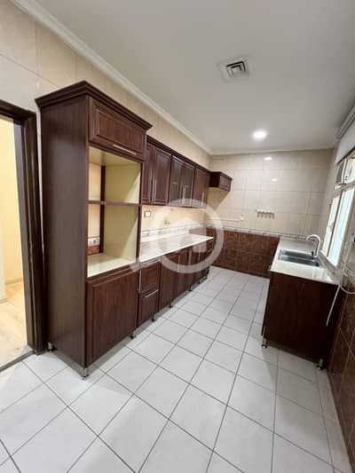 2 Bedroom Flat for Rent in Al Shuhada, Kuwait City - للإيجار شقه في الشهداء