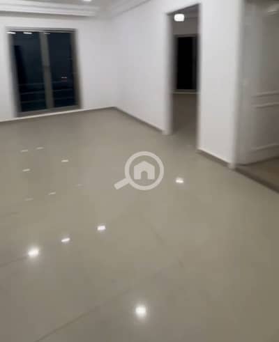 فلیٹ 2 غرفة نوم للايجار في السالمية، مدينة الكويت - للايجار شقه في السالمية مكونه من 2 غرفه صاله للاستفسار واتساب 96725110