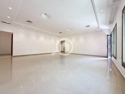 فلیٹ 4 غرف نوم للايجار في الجابرية، مدينة الكويت - Jabriya – four bedrooms ground floor with two yards