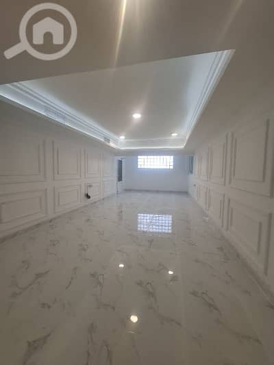 3 Bedroom Apartment for Rent in Al Jabriya, Kuwait City - للايجار شقه بالجابريه سرداب مدخل خاص مع حوش كبير تشطيب راقي