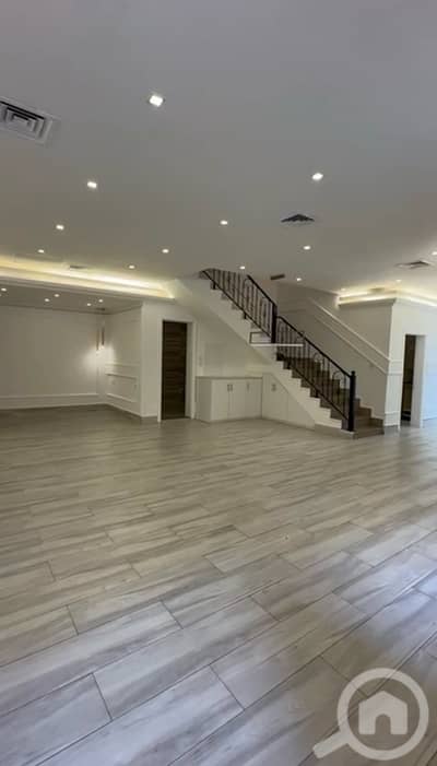 3 Bedroom Villa for Rent in Salwa, Kuwait City - فيلا بمجمع صغيره