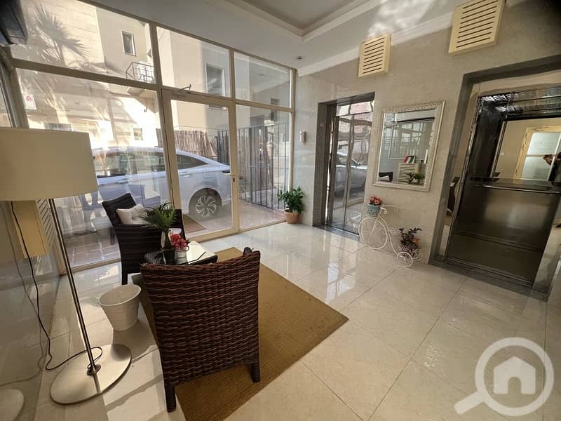 للايجار شقة دور كامل بصباح السالم للايجار شقة دور كامل بصباح السالم