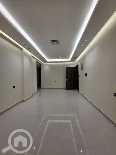 فلیٹ 3 غرف نوم للايجار في السالمية، مدينة الكويت - for rent in salmiya 3 bedrooms rent 585 kd