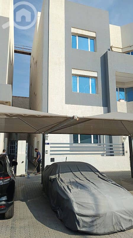 للايجار دور من فيلا بمشرف تشطيب راقى للاجانب مقمين للايجار دور من فيلا بمشرف تشطيب راقى للاجانب مقمين