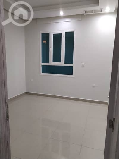 Commercial Building for Rent in Mahboula, Kuwait City - للايجار عمارة للشركات والمؤسسات والوزارات