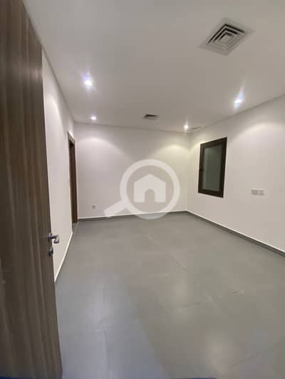 4 Bedroom Apartment for Rent in Rumaithiya, Kuwait City - شقة أرضية للإيجار بالرميثية 4 غرف ماستر