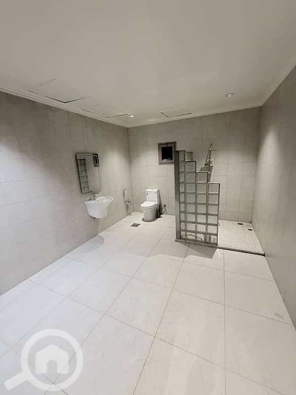 Mangaf - full floor 4 bedrooms big size in Mangaf sea side Mangaf - full floor 4 bedrooms big size in Mangaf sea side